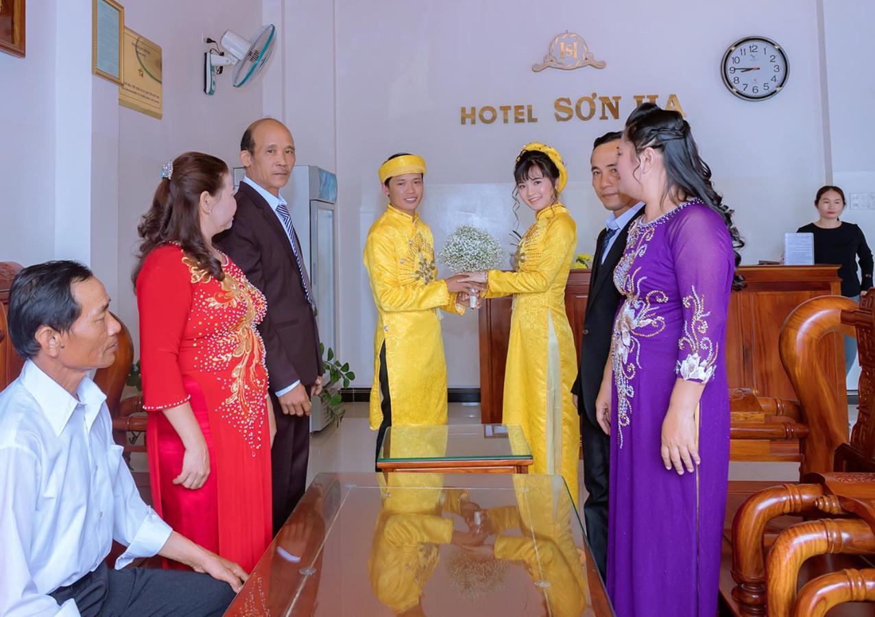 Khach San Son Ha Hotell Tỉnh Kontum Eksteriør bilde