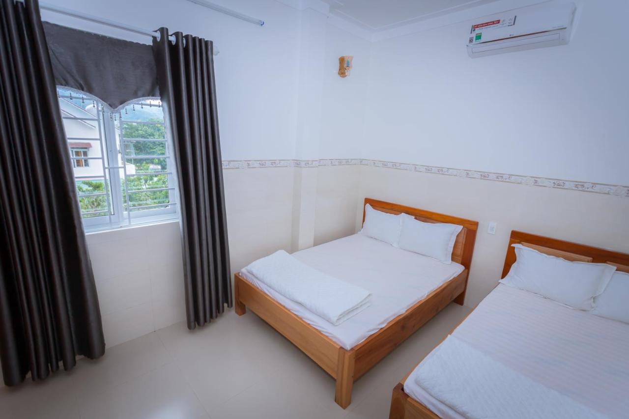 Khach San Son Ha Hotell Tỉnh Kontum Eksteriør bilde