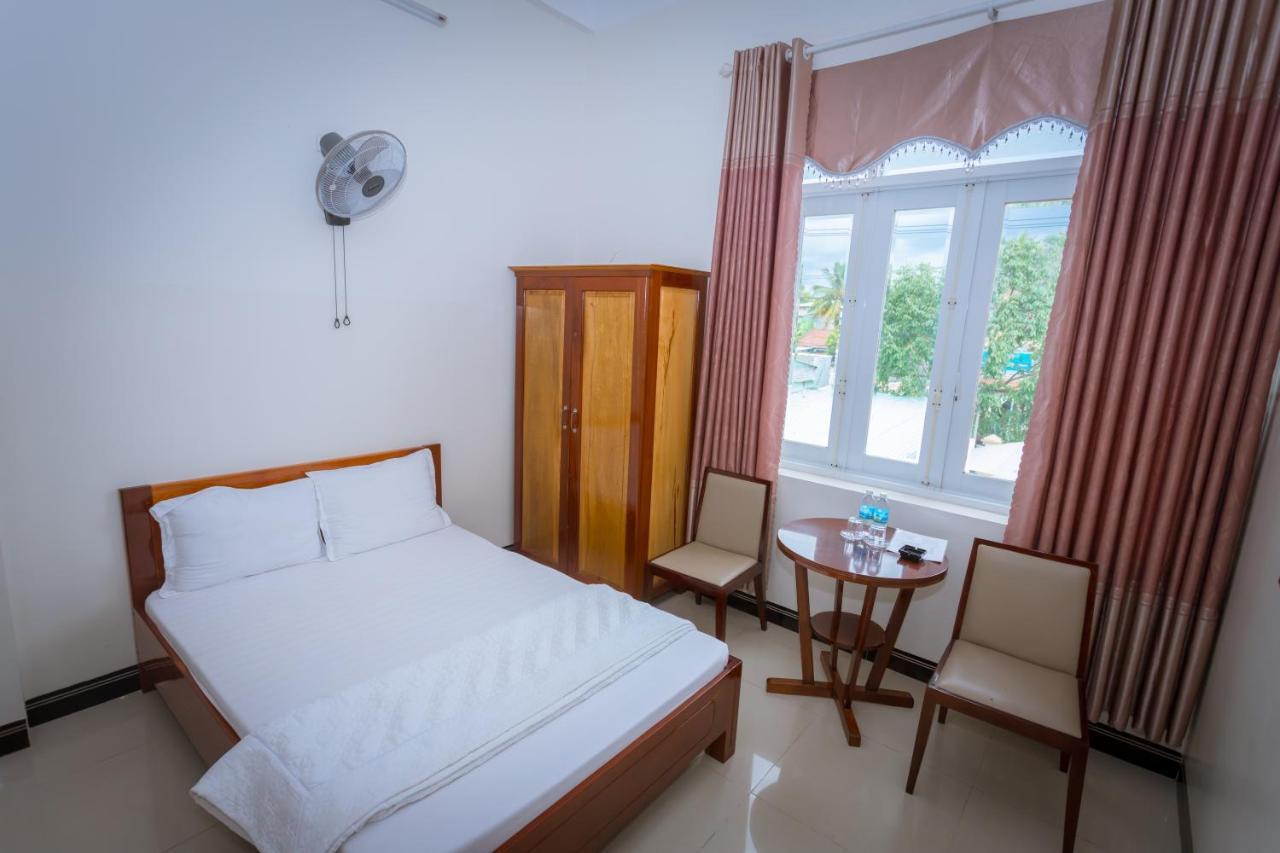 Khach San Son Ha Hotell Tỉnh Kontum Eksteriør bilde