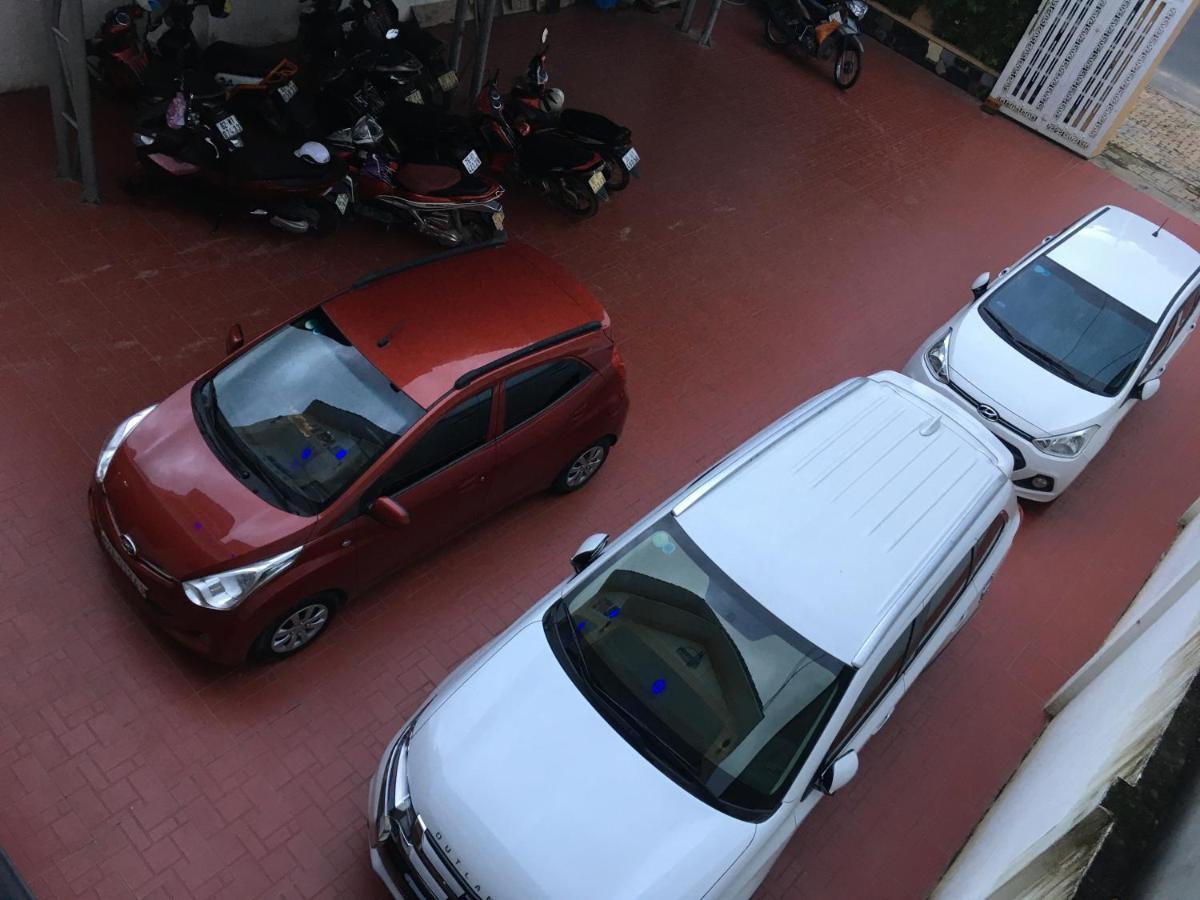 Khach San Son Ha Hotell Tỉnh Kontum Eksteriør bilde